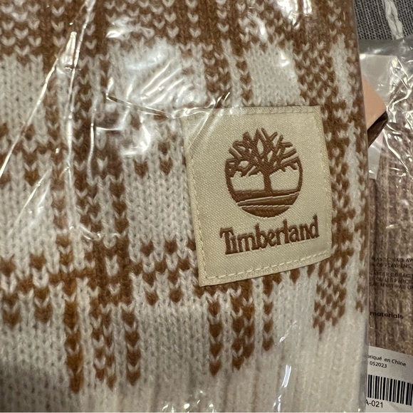 TIMBERLAND‎ Buffalo Plaid Soft Wheat Scarf Womens 10” x 68” - Picture 7 of 7